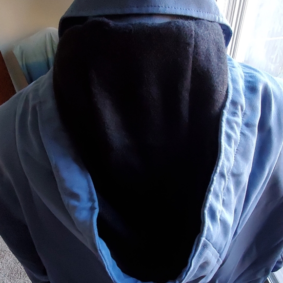 Jacket🧥 - Picture 4 of 5